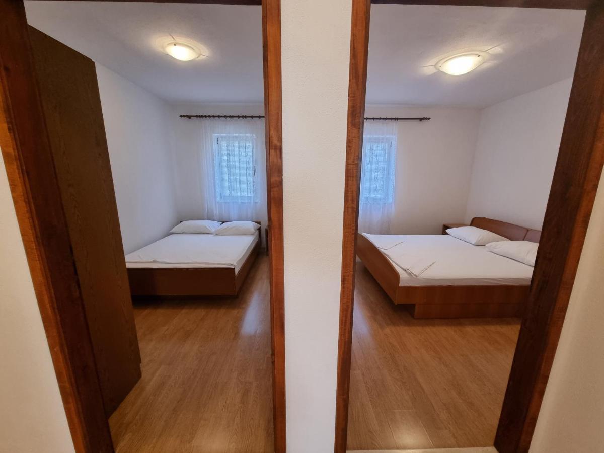 マカルスカApartman Ivanアパートメント エクステリア 写真