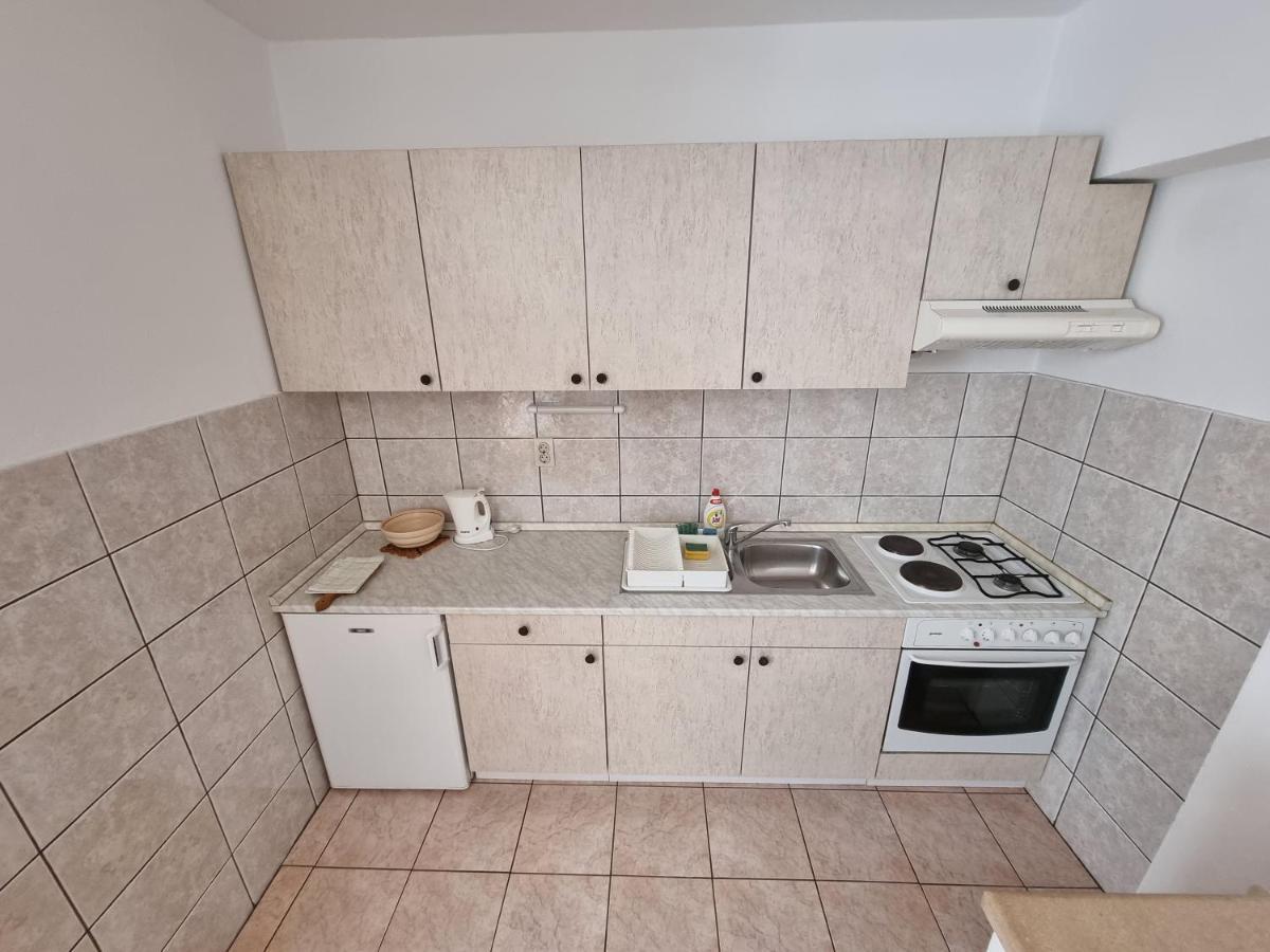マカルスカApartman Ivanアパートメント エクステリア 写真